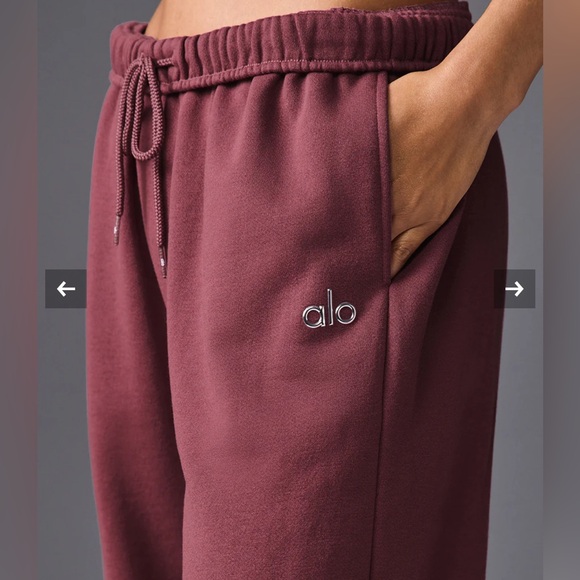 ❗️SOLD on M e r c a r i❗️Alo Accolade Straight Leg Sweatpant burgundy truffle - Picture 4 of 4
